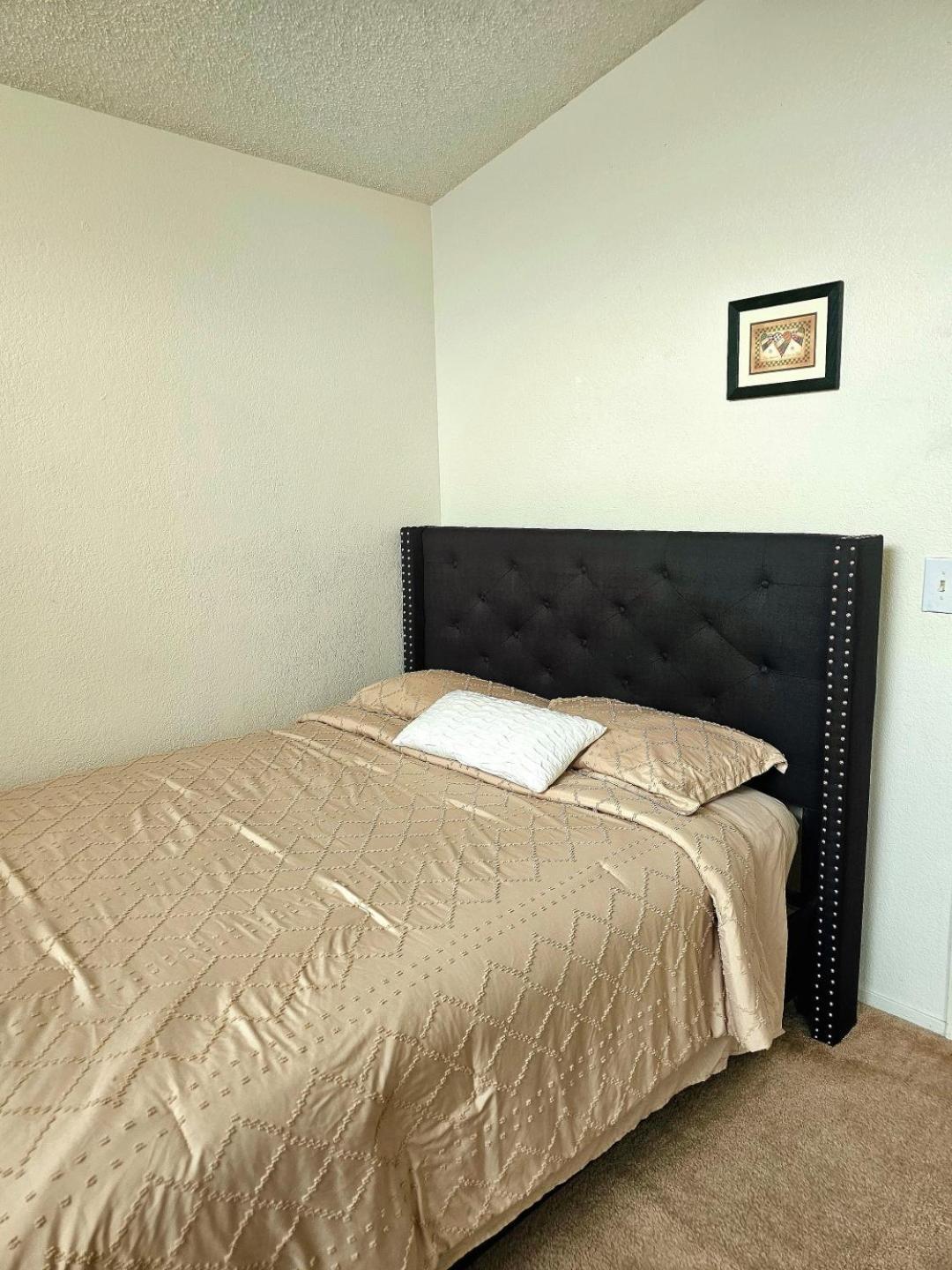 Private Close To Red Rock & Vegas Strip Séjour chez l'habitant